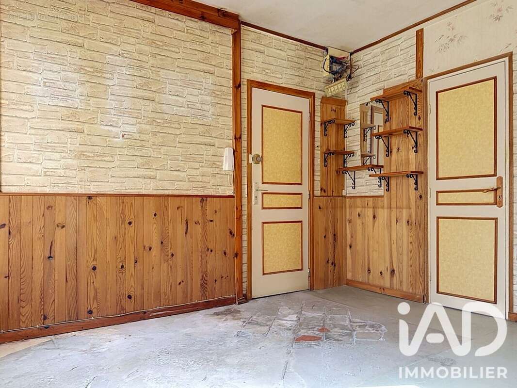 Photo 3