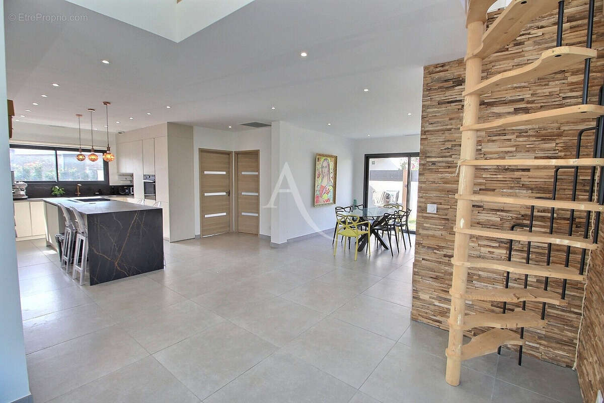 Villa comptemporaine 4 faces de 110 m² habitables dans  quartier residentiel - photo 3
