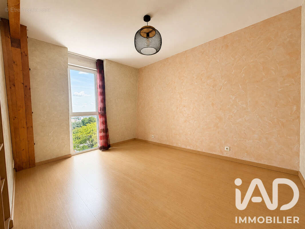 Appartement 95 m² à Vandoeuvre-Les-Nancy  - photo 4