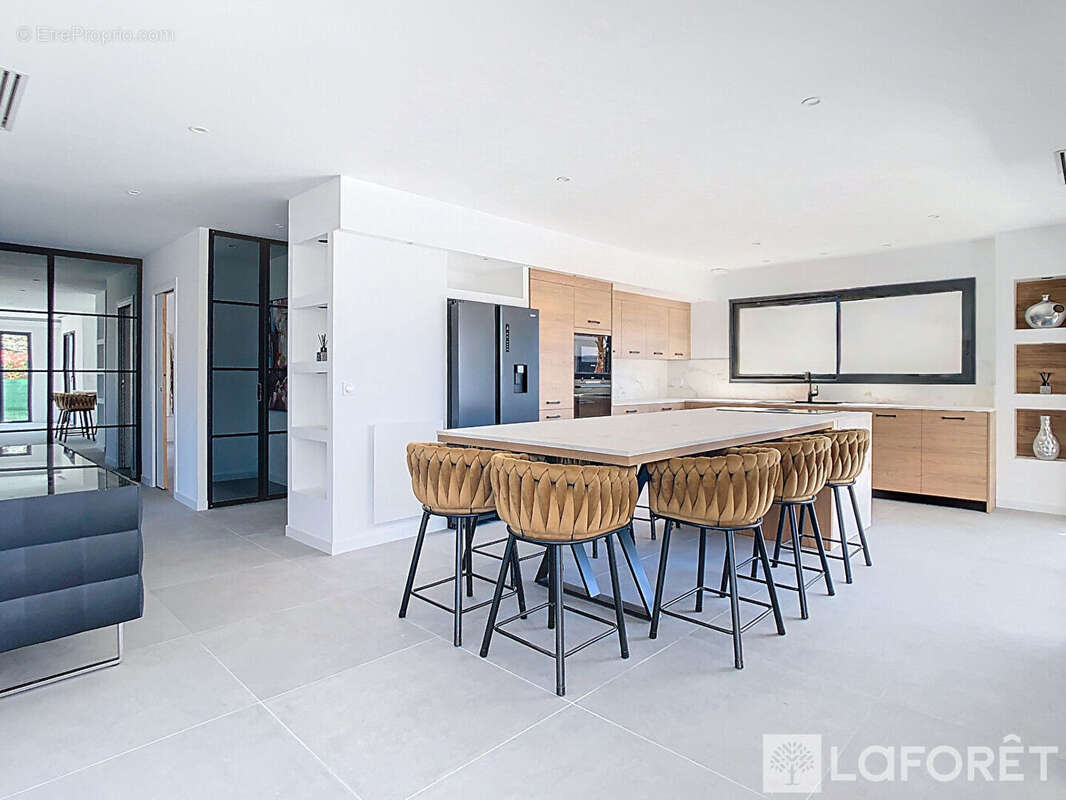 Maison à BUZET-SUR-TARN