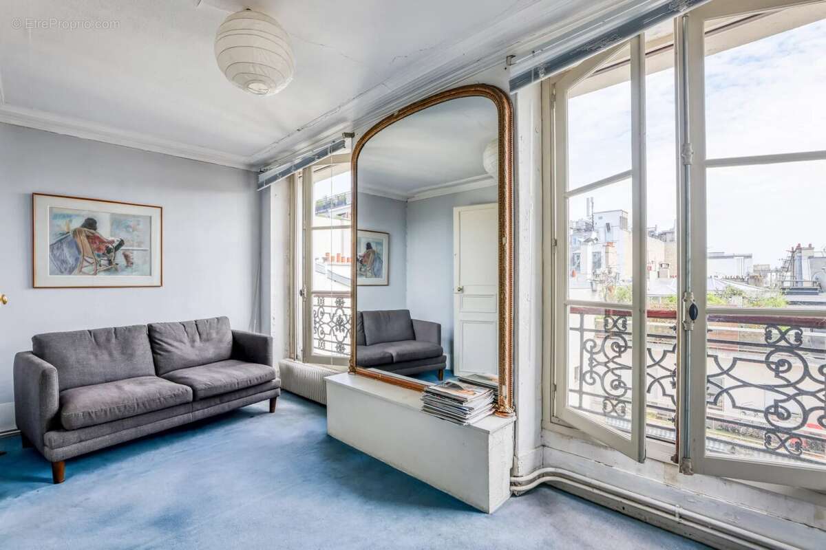 Appartement à PARIS-8E