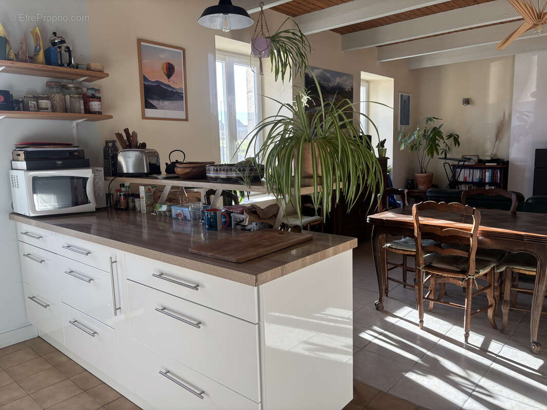 Maison à SAINT-JEAN-TROLIMON