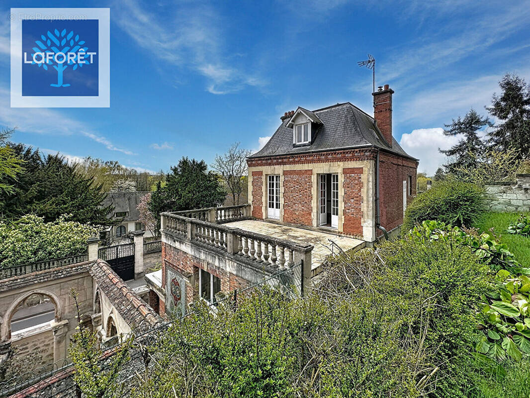 Maison à AUVERS-SUR-OISE