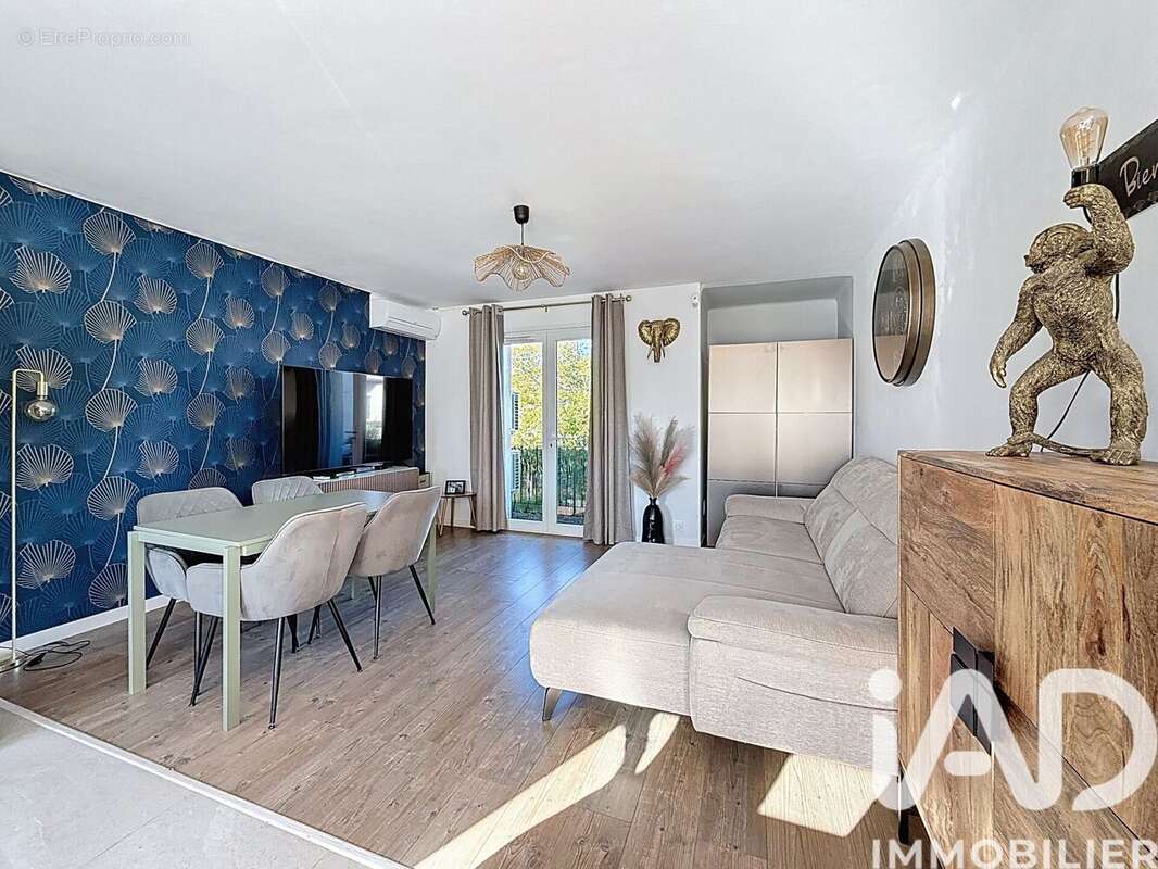 Photo 2 - Appartement à EYGUIERES