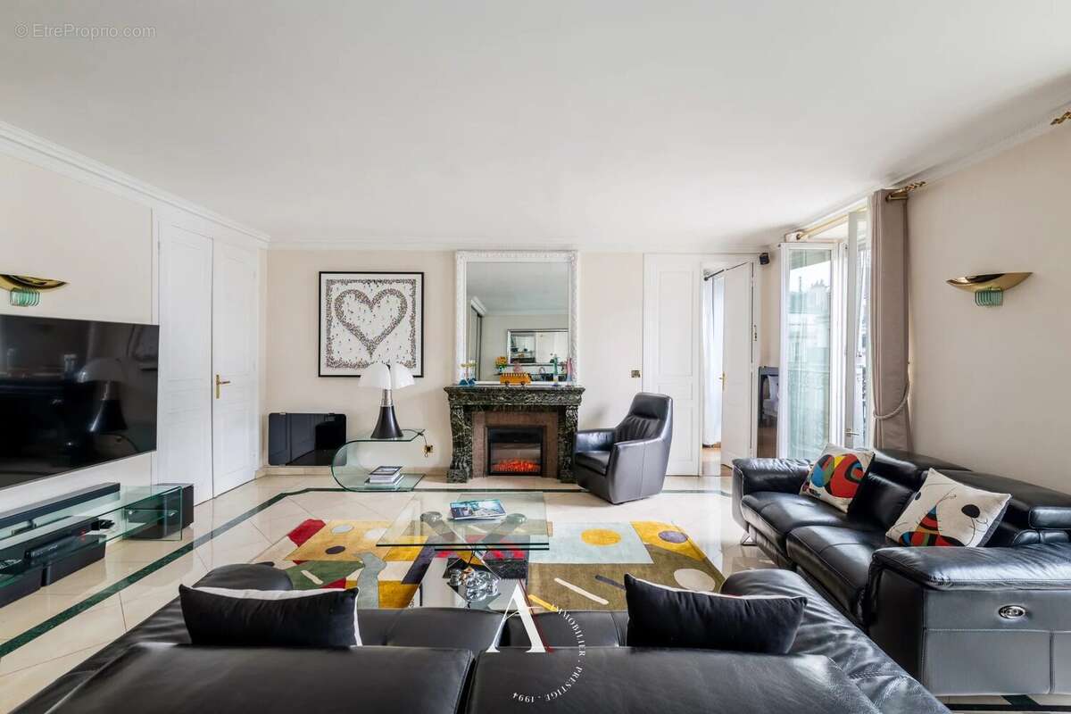 Appartement à PARIS-9E