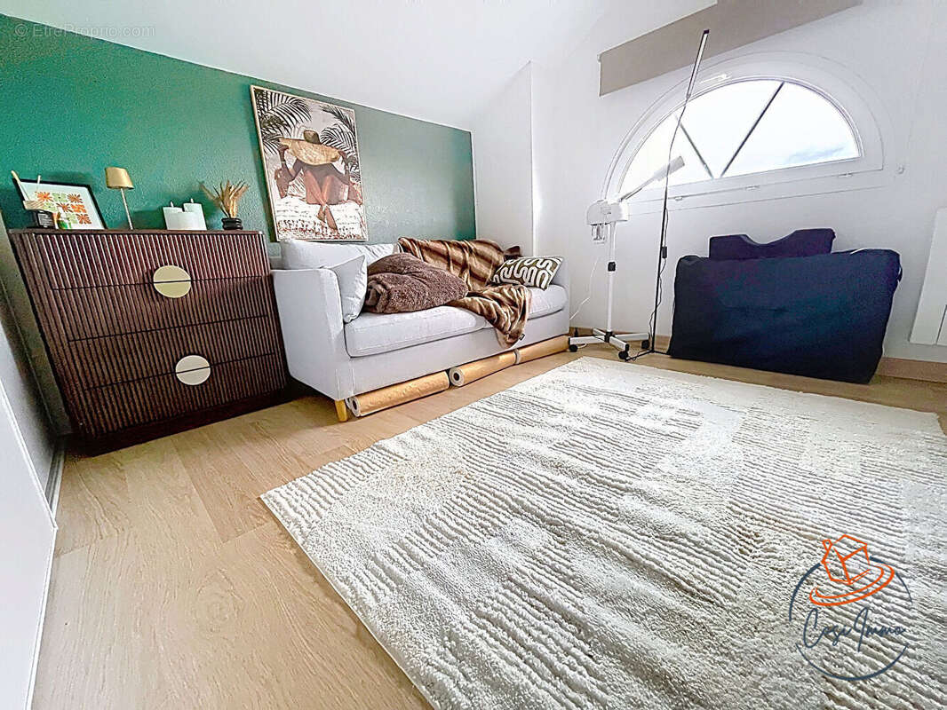 Appartement à THOIRY