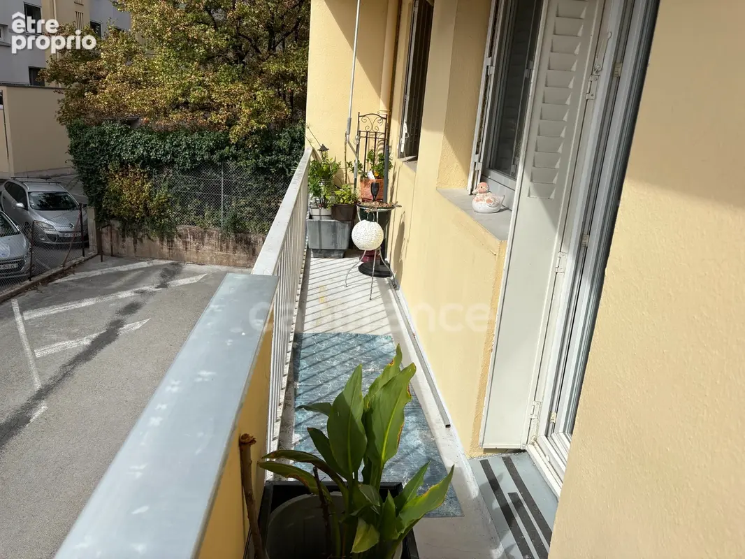  COUP DE CŒUR À BESANÇON – T3 de 55 m² avec balcon, garage et cave - photo 7