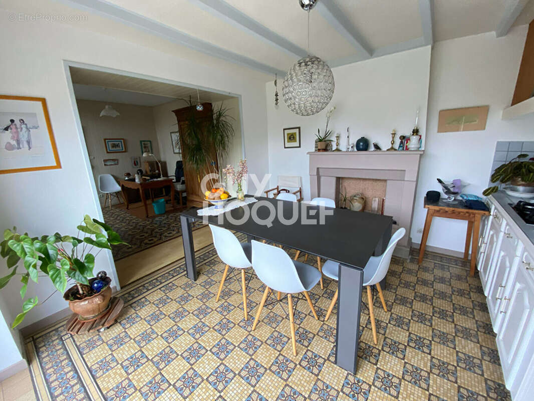 Maison à FONTENAY-LE-COMTE