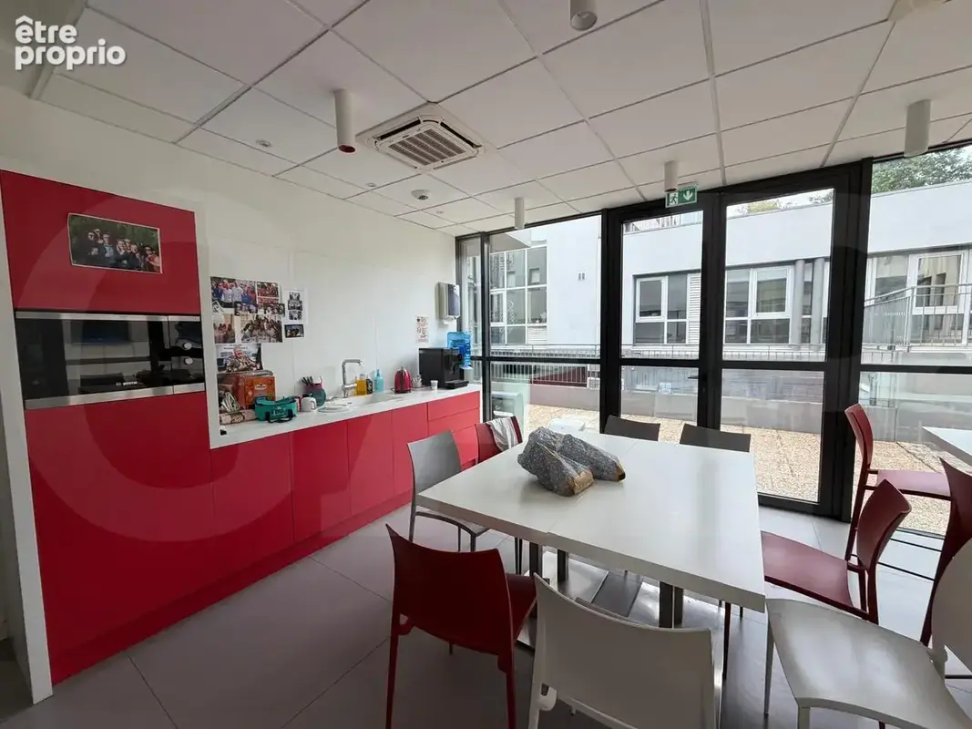 Commerce 1 827 m² à vendre à Cesson-Sevigne (35510) - photo 4