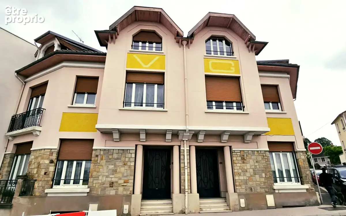Immeuble de 288 m2 - photo 1