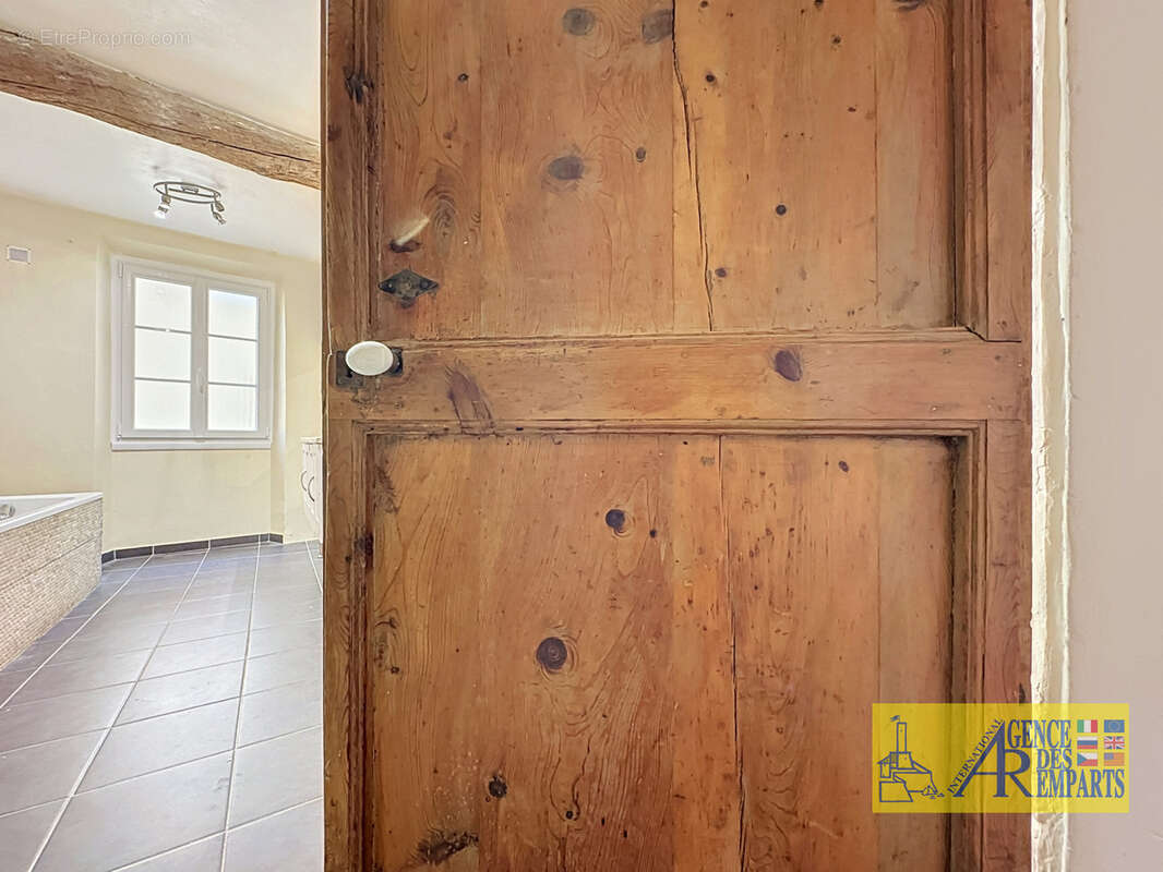 Appartement de caractère 82,95 m2 au cœur de la Vieille Ville - photo 18