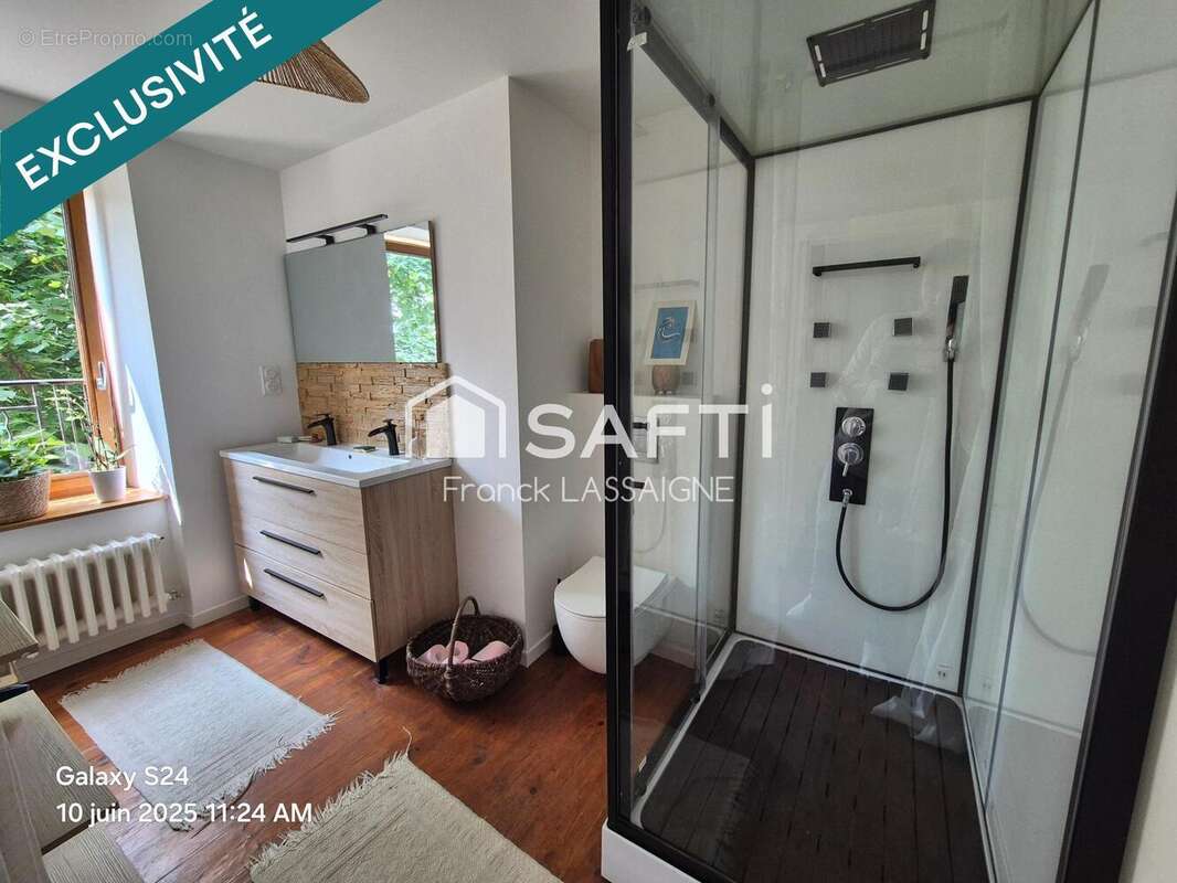 Maison 136 m² à Arlanc  - photo 7