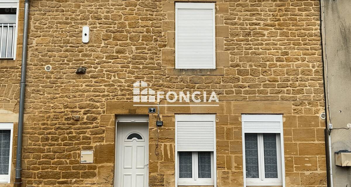 Maison à DOM-LE-MESNIL