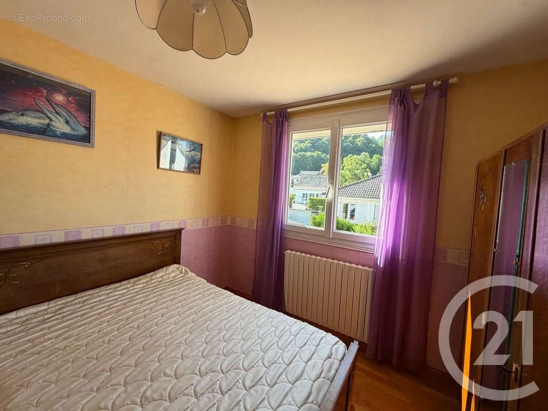 Maison 146 m² à Jussac  - photo 8
