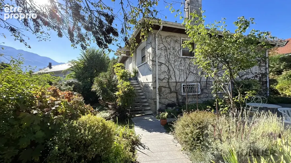Maison 6 pièces secteur Chantemerle à Aix Les Bains - Terrain arboré - photo 12