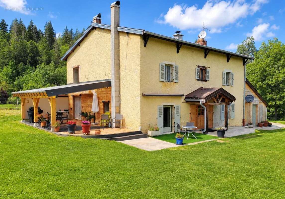 Maison à LES ROUSSES