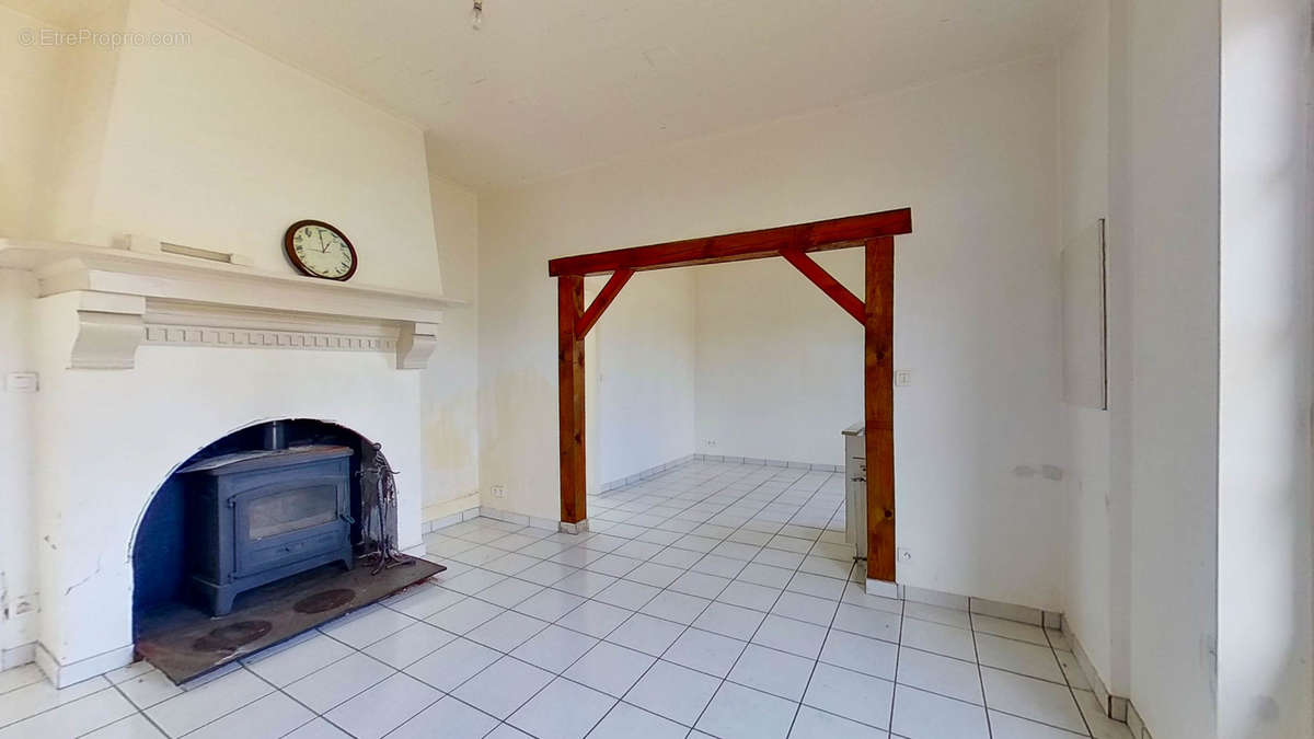 Photo 7 - Maison à SAINT-JULIEN-EN-BORN