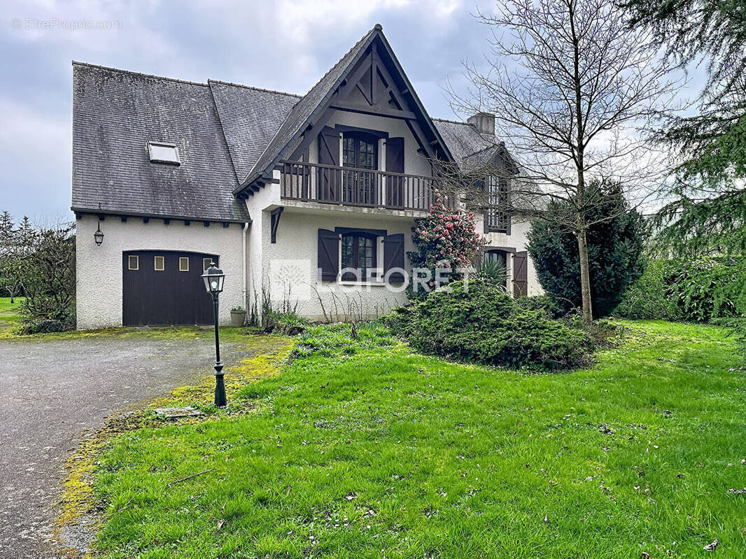 Maison à PLELAN-LE-GRAND