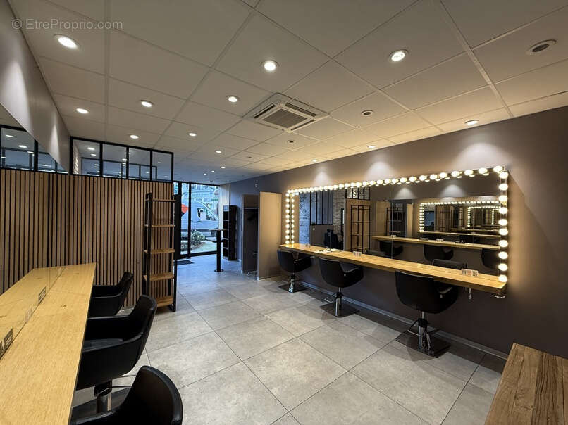 Commerce à NONANCOURT