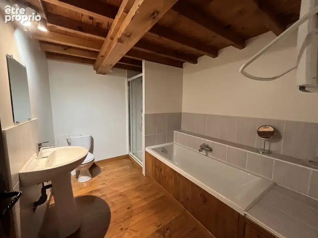 Propriete renovee avec plus de 25 hectares - photo 21