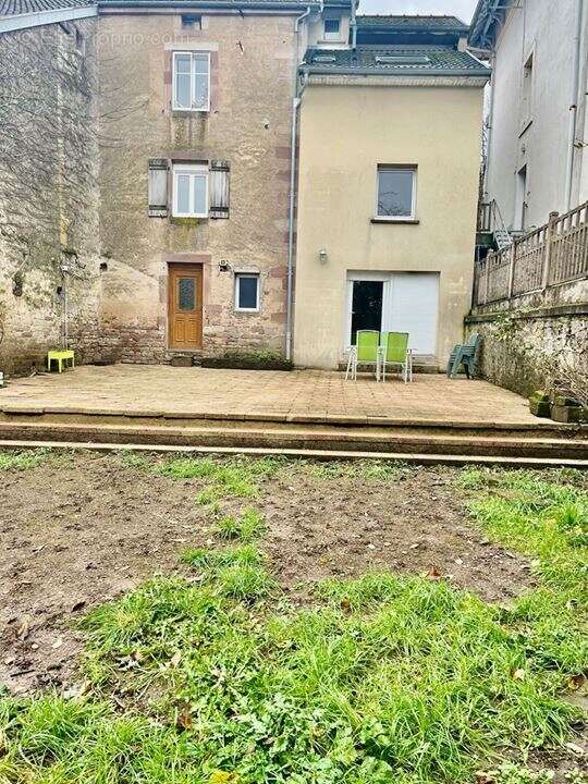 Appartement à LUXEUIL-LES-BAINS