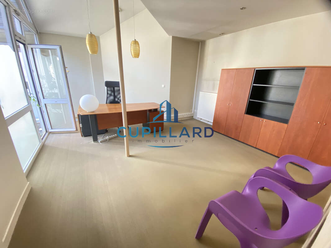 ROANNE BUREAUX 190m2 proche centre ville - photo 7