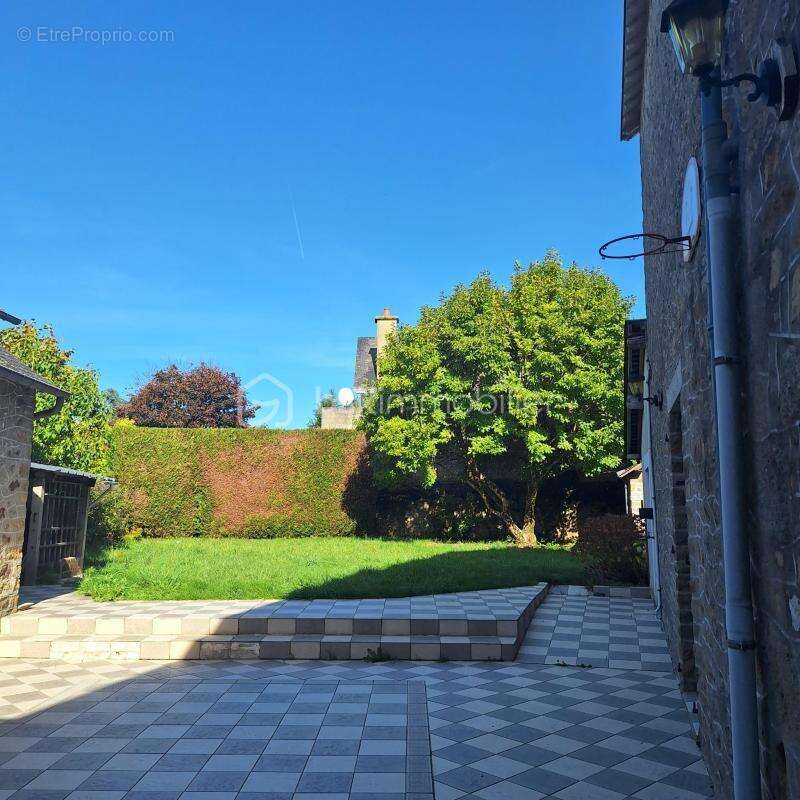 Maison à MARTIGNE-SUR-MAYENNE