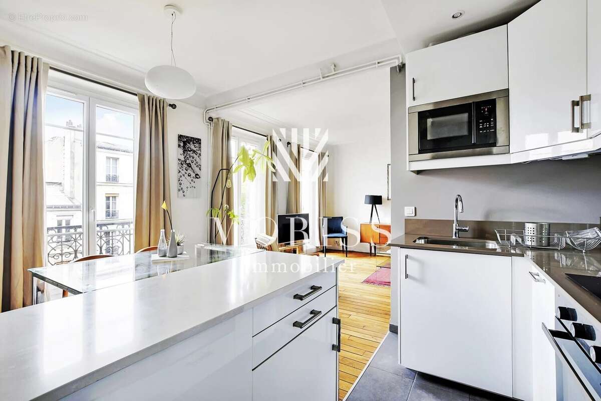 Appartement à PARIS-3E