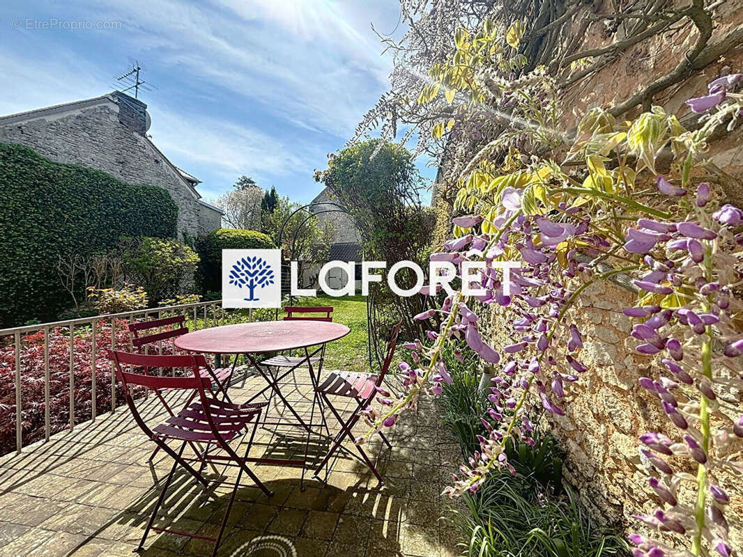 Maison à FEUCHEROLLES