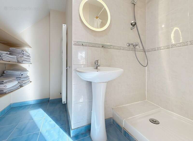 Maison à VILLE-LA-GRAND