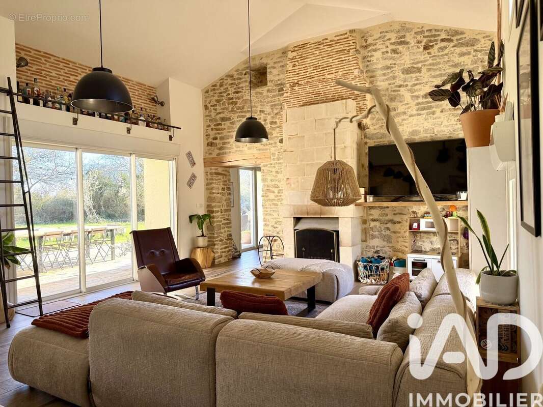 Photo 3 - Maison à SAINT-ETIENNE-DE-MONTLUC