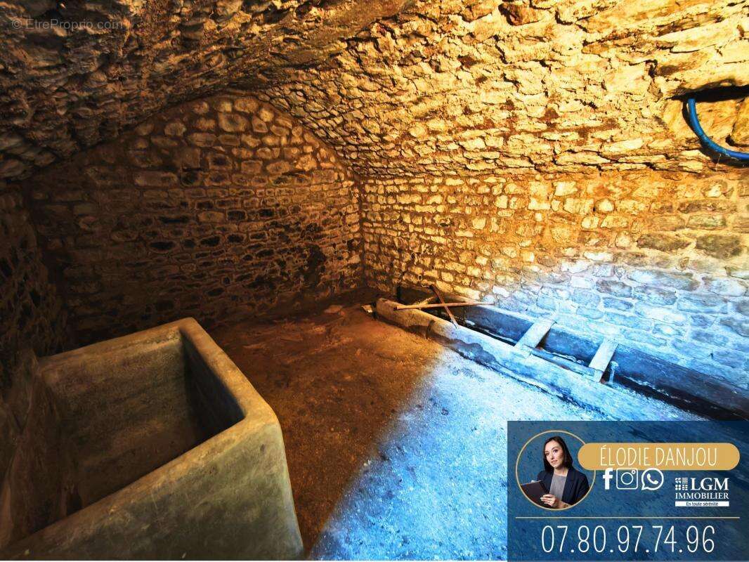 Maison à PERONVILLE