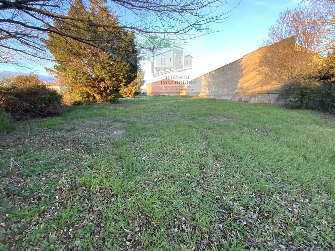 Terrain à VENTENAC-EN-MINERVOIS