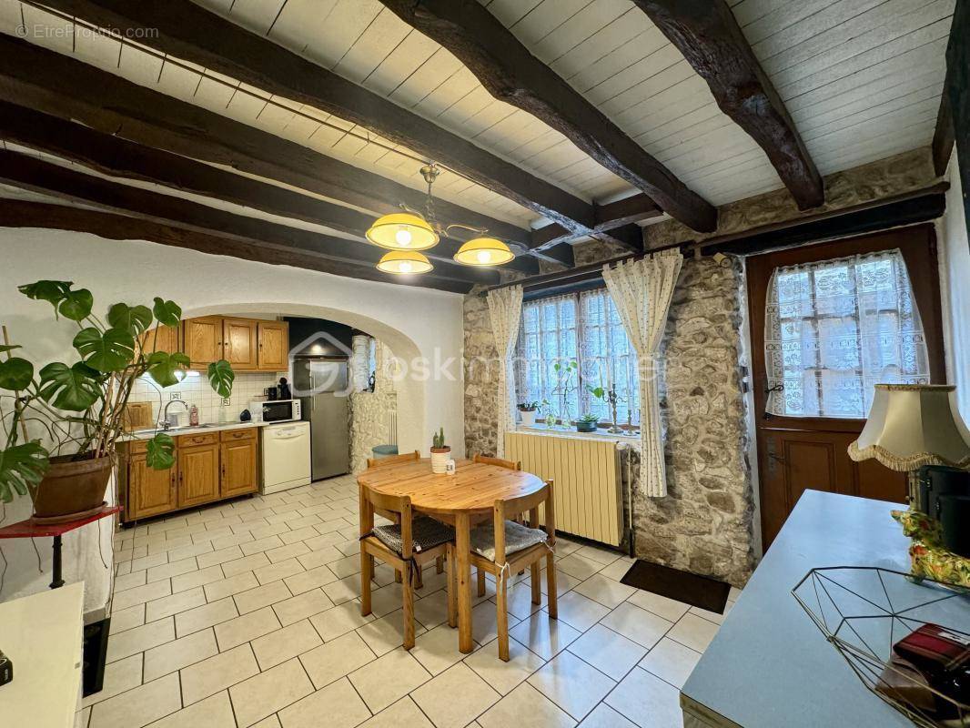 Maison à CHAMPAGNE-SUR-SEINE