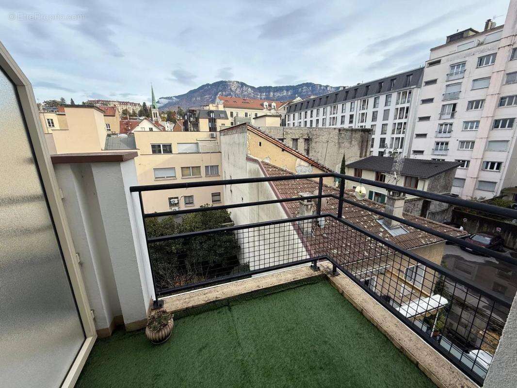 Appartement à AIX-LES-BAINS