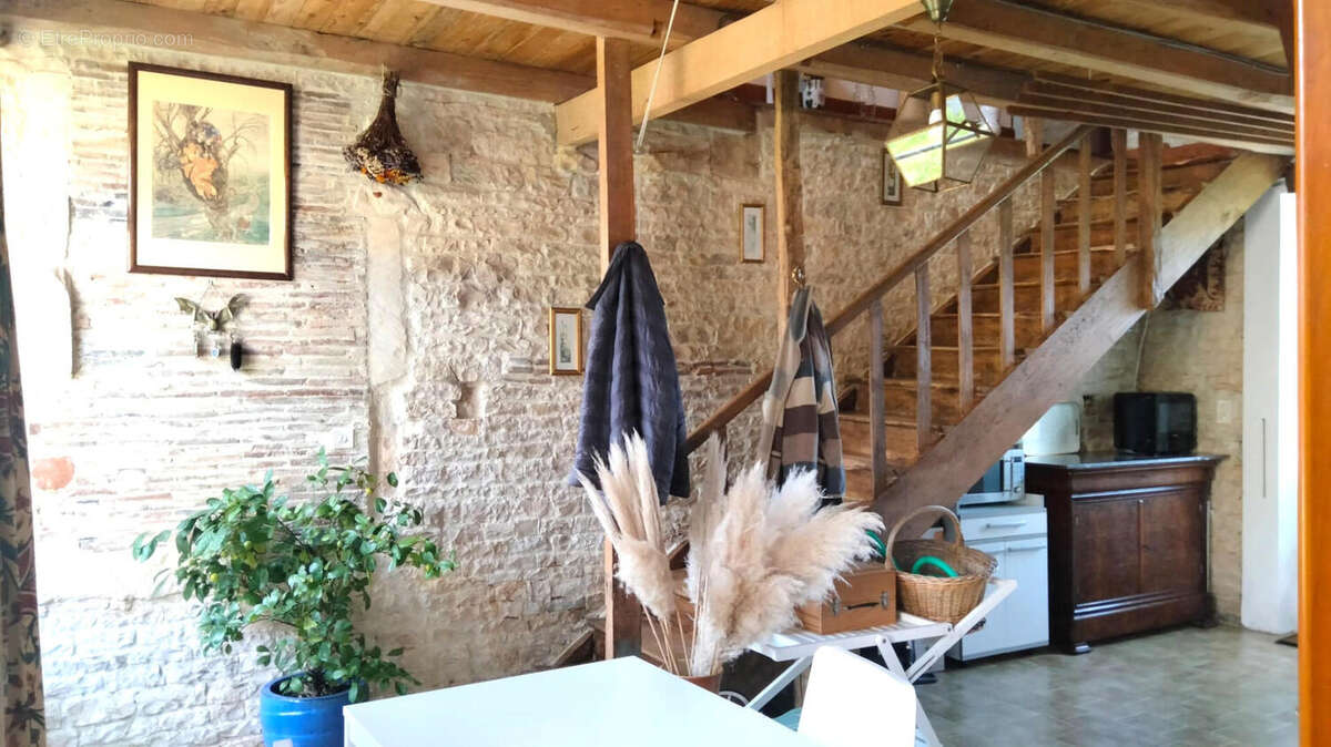 GITE - Maison à CHENON