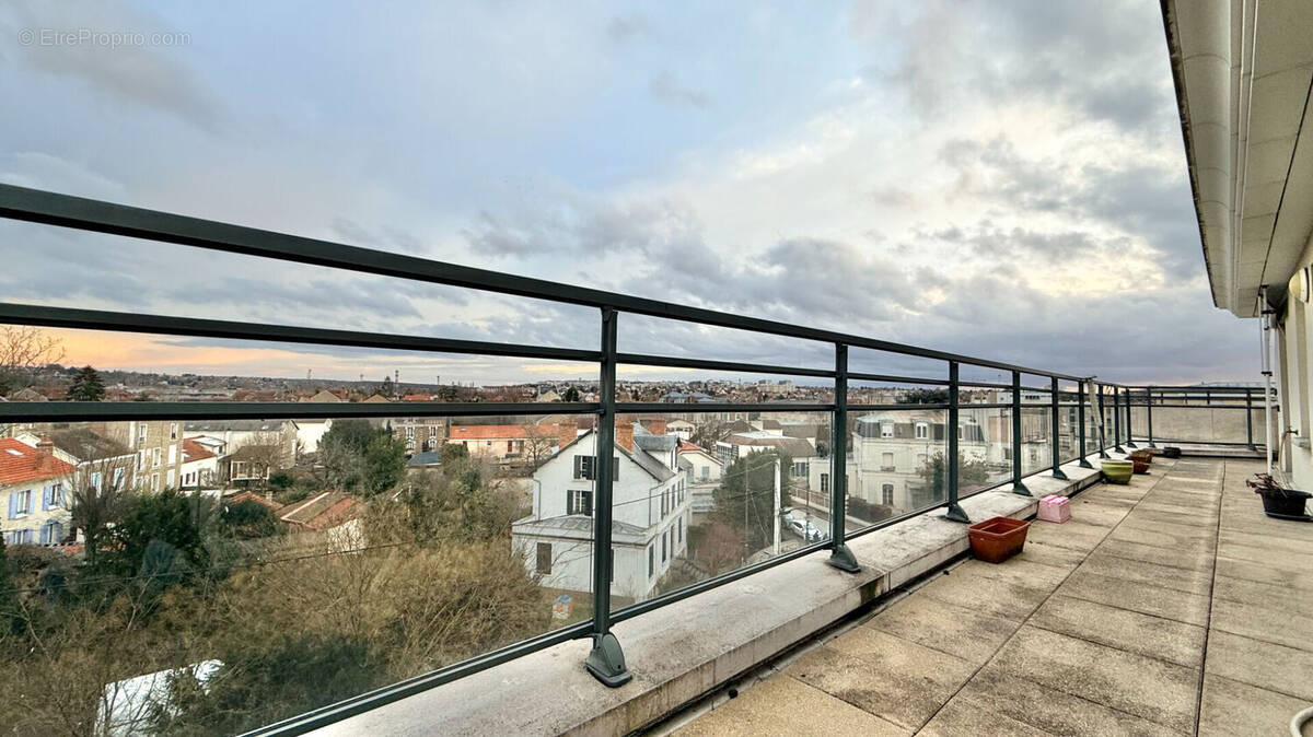 Appartement à CORBEIL-ESSONNES