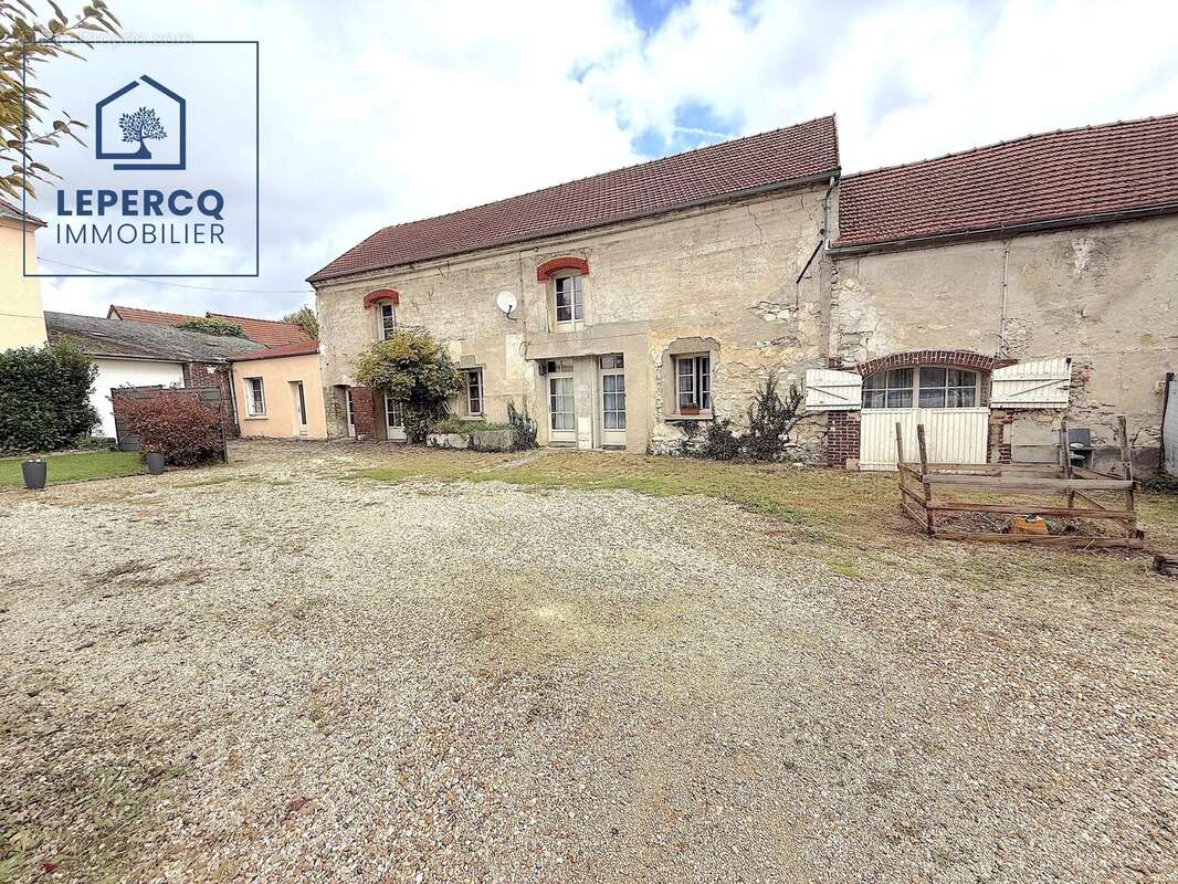 Appartement à NANTEUIL-LE-HAUDOUIN