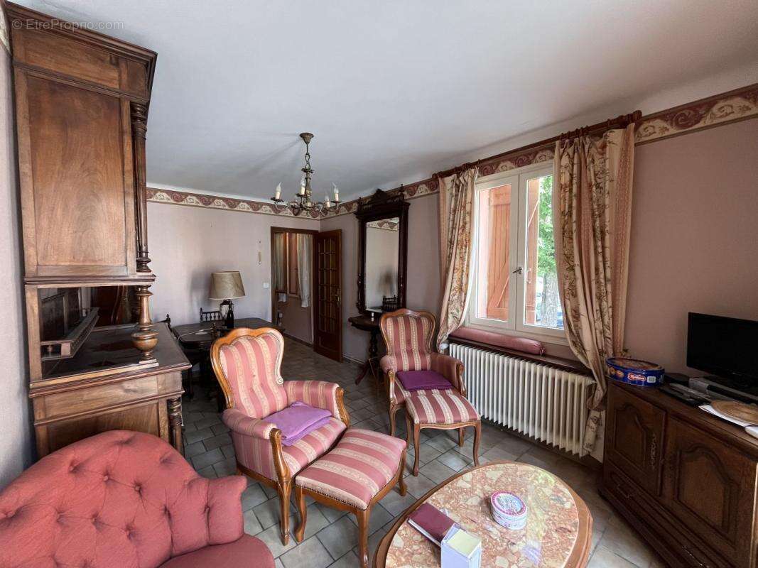 Maison 60 m² à Tarascon-Sur-Ariege  - photo 2