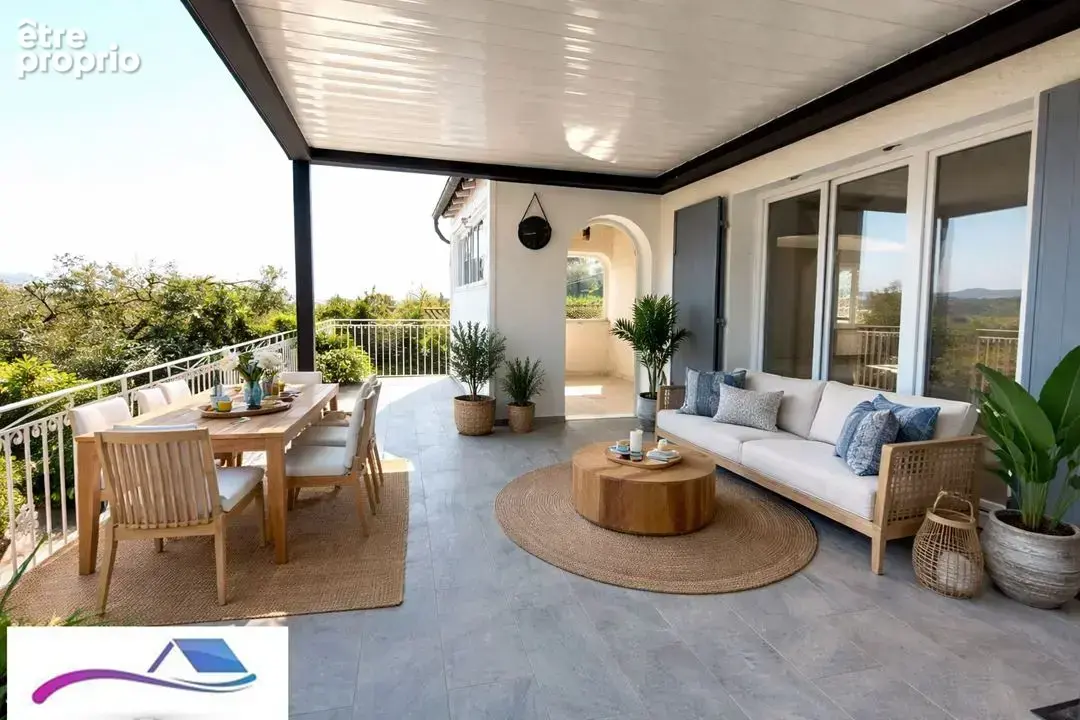 Maison 217 m² à Mandelieu-La-Napoule  - photo 2