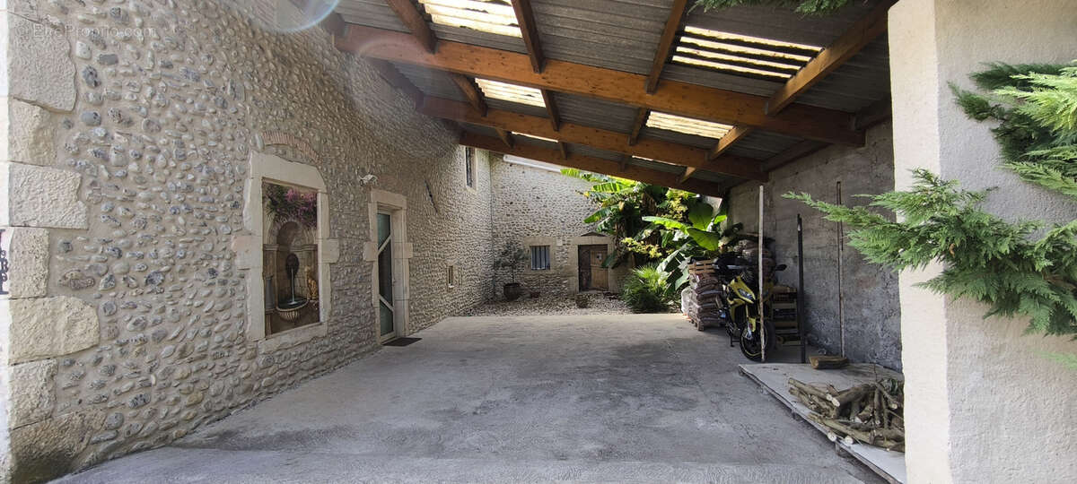 Maison à EURRE