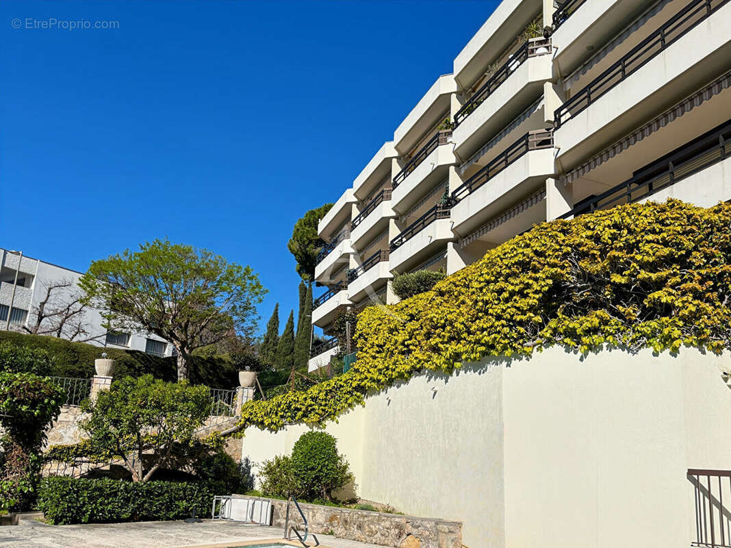 Appartement à LE CANNET