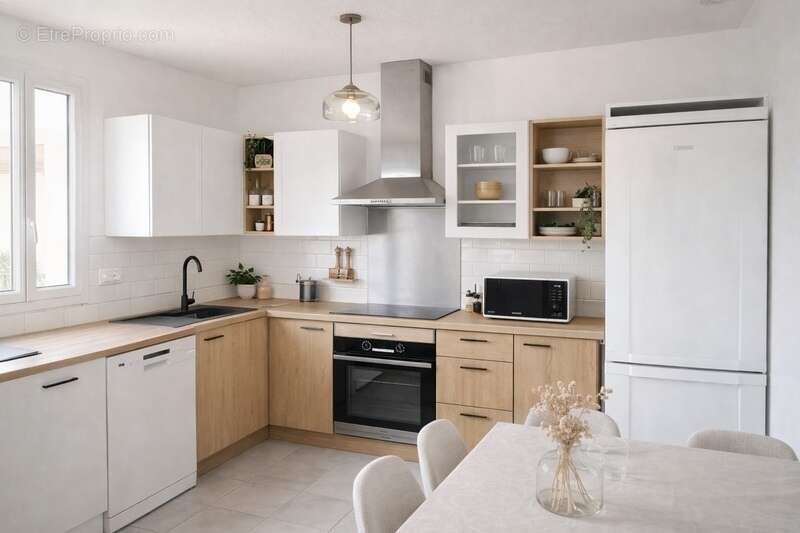 Maison à SAINT-JEAN-D'ILLAC