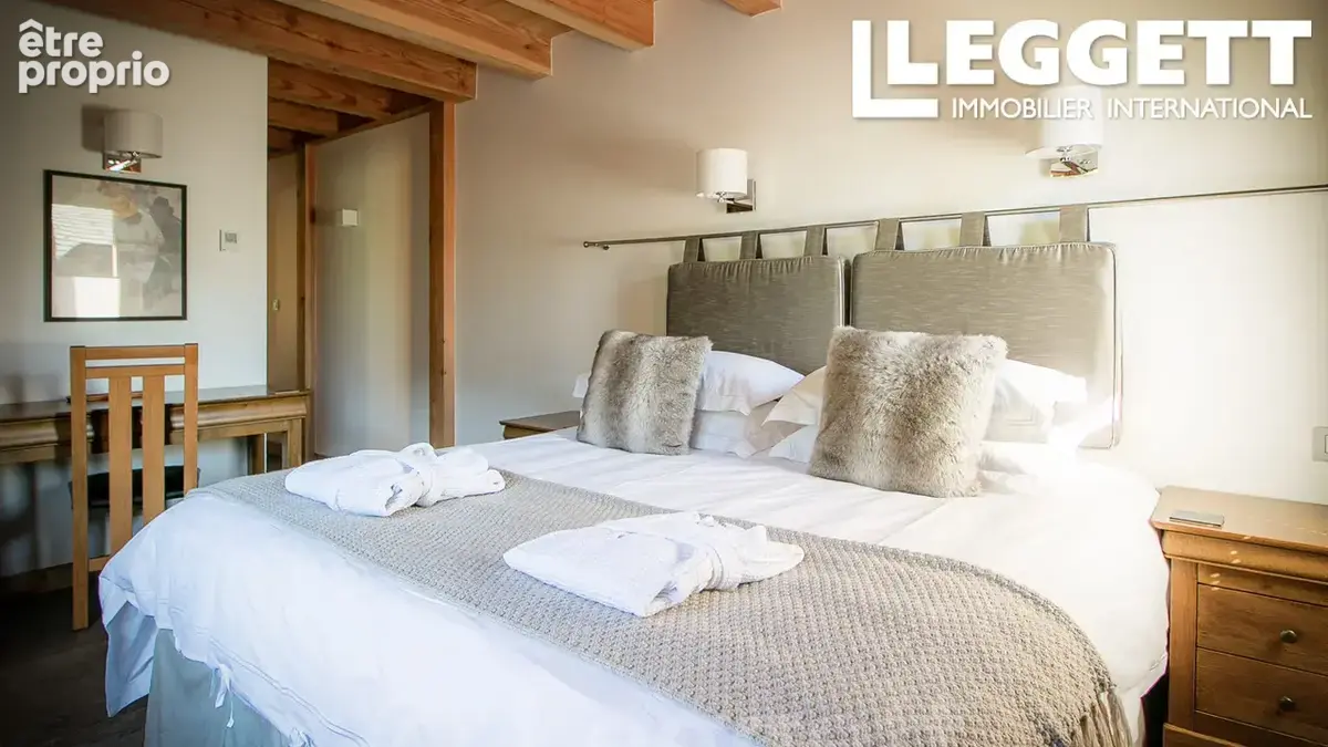 Grand chalet de luxe de cinq chambres avec salles de bains privatives, chalet indépendant et mazot, à Samoëns - photo 8