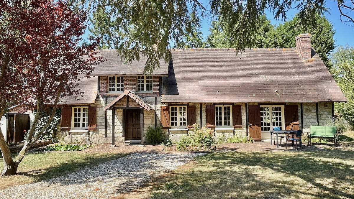 Maison à BOIS-NORMAND-PRES-LYRE