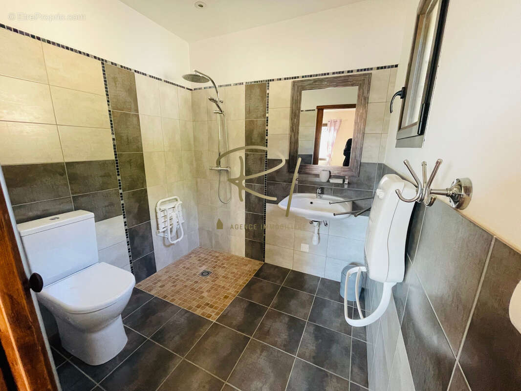 Maison à ORGNAC-L'AVEN