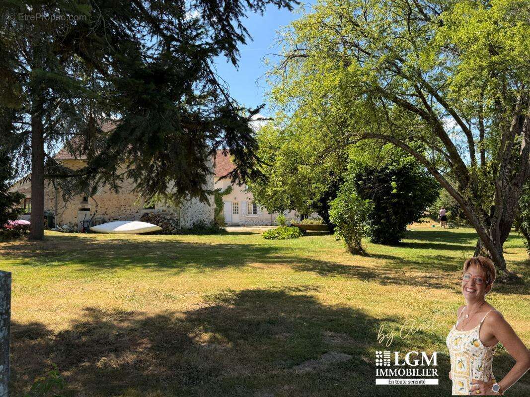 Propriété de caractère de 168 m²- 4 Chambres - Dépendances - photo 21
