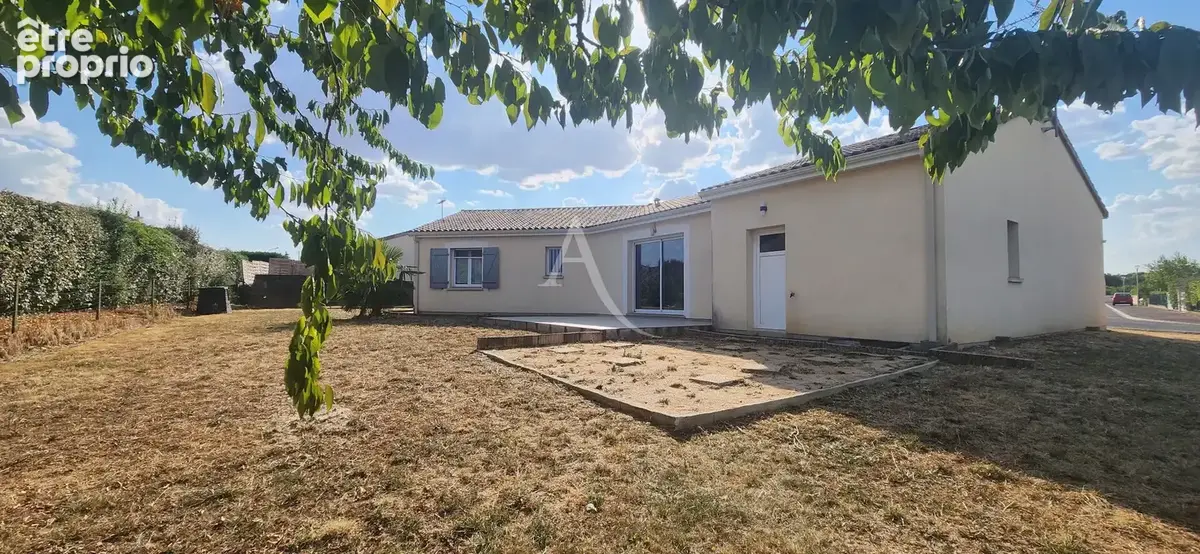 Maison à ITEUIL