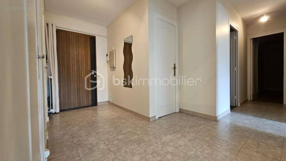 Appartement à MEYLAN