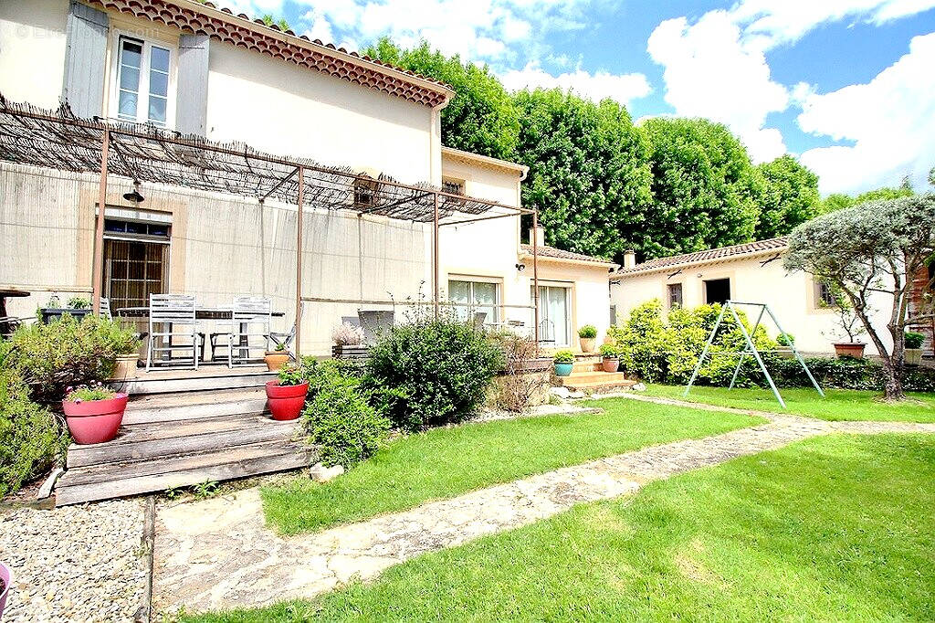 Maison à MALEMORT-DU-COMTAT